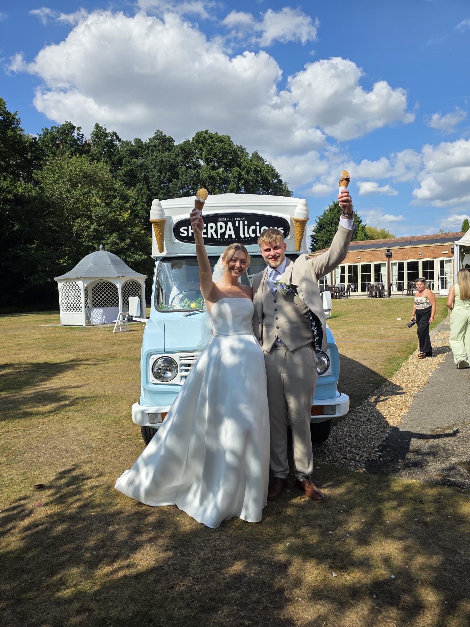 Sherpalicious the 1976 ice cream van